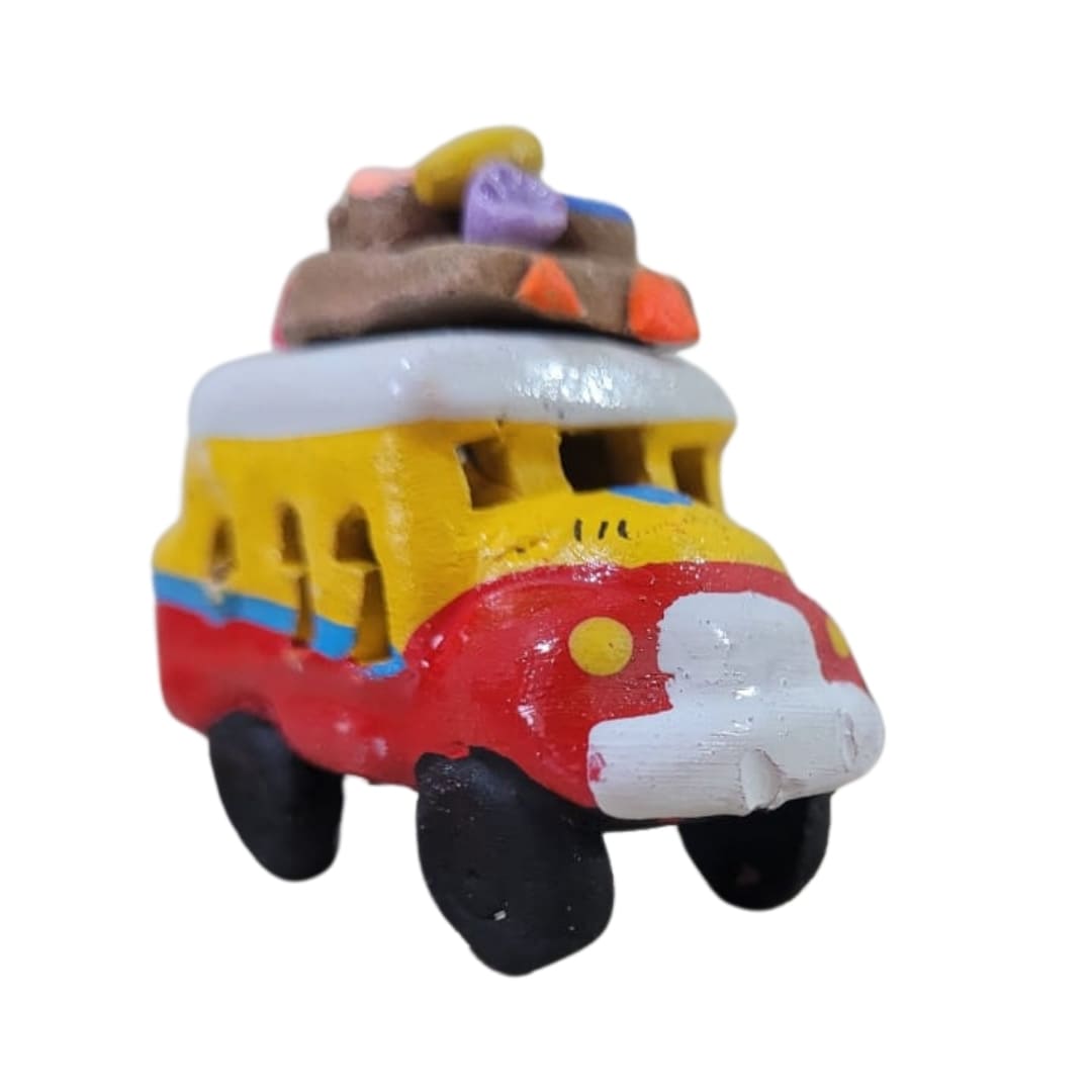 Chiva colombiana en ceramica pequeña