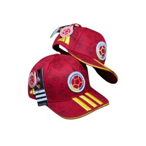 Gorra selección colombia roja con franjas amarillas