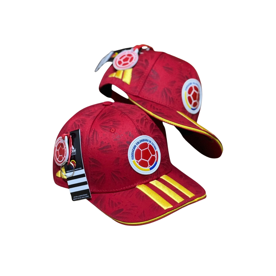 Gorra selección colombia roja con franjas amarillas