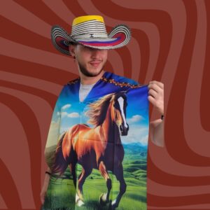 Poncho sublimado caballo fondo azul oscuro