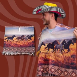 Poncho sublimado caballos trotando en sabana